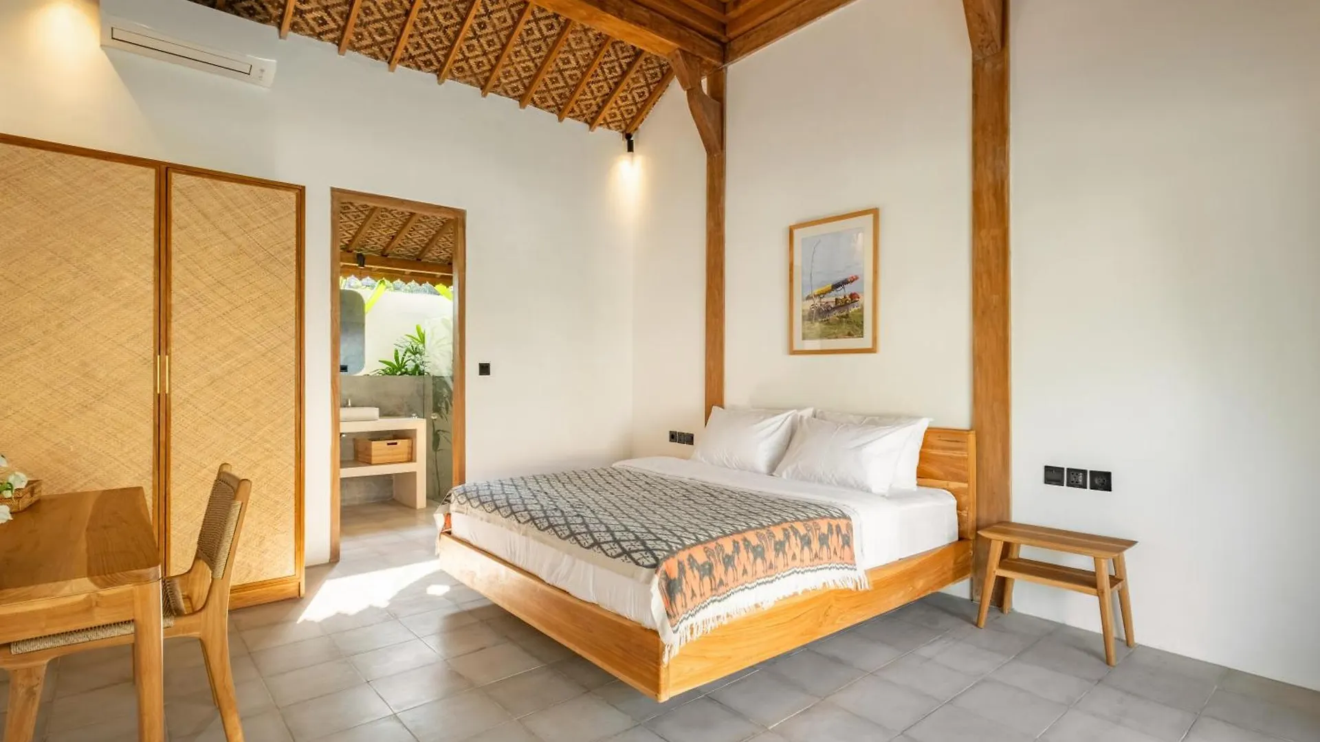 Eccica Villa 4 Bedroom Villa In Bingin Badung  Indonesia